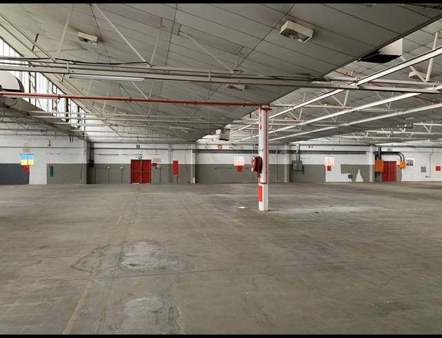 2,785M² WAREHOUSE TO LET IN PAROW INDUSTRIAL
